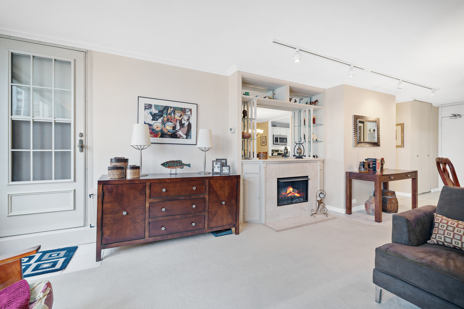 1555 N Sandburg Terrace Unit: 517