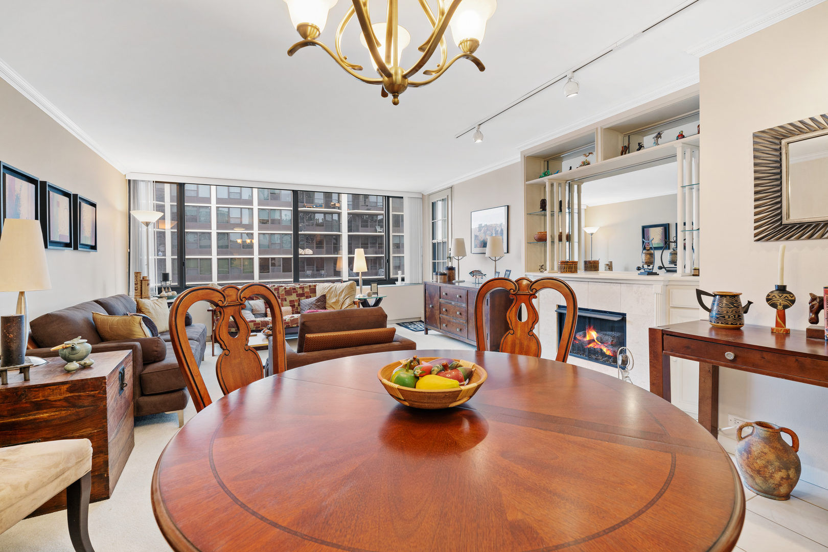 1555 N Sandburg Terrace Unit: 517