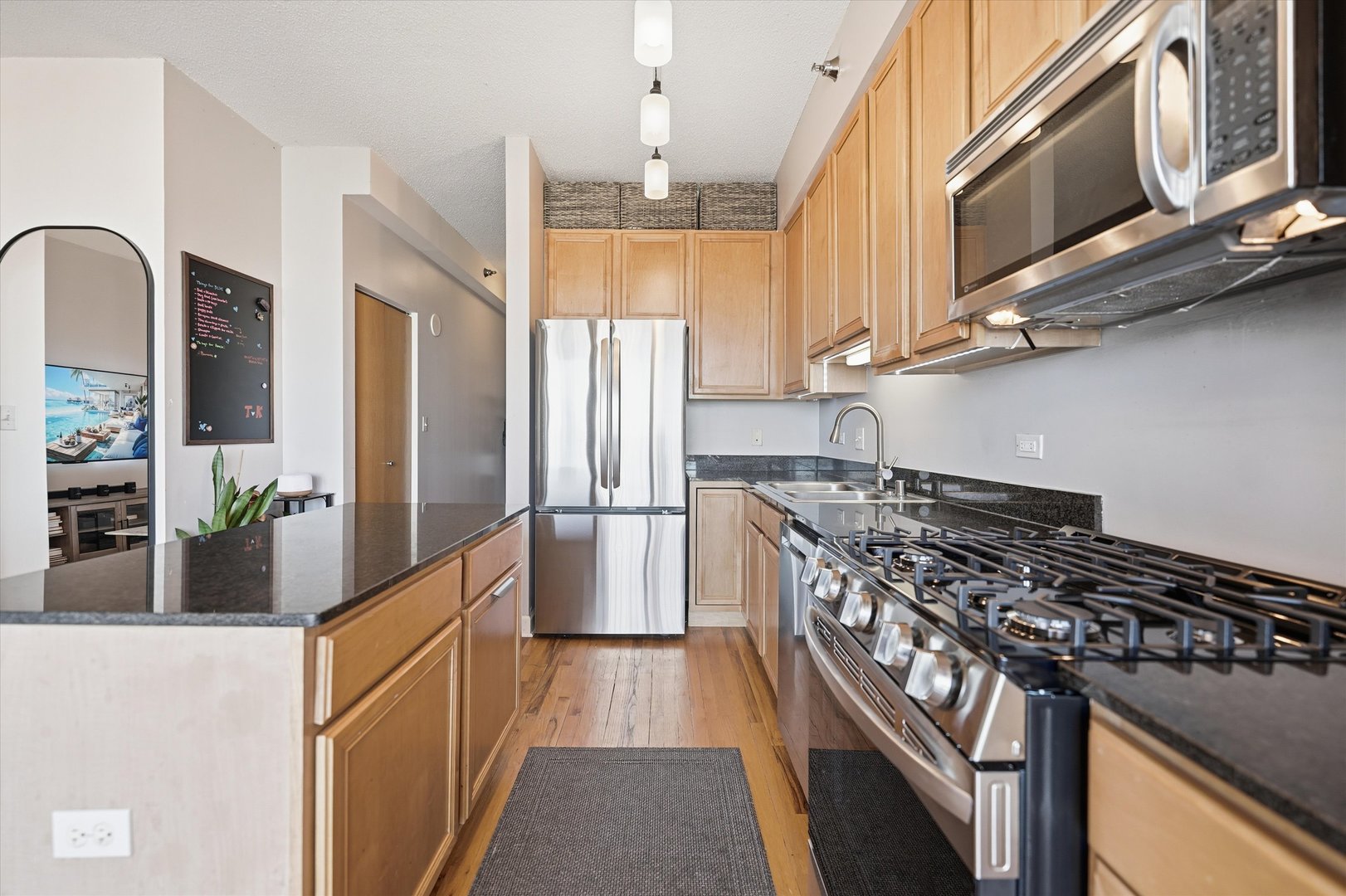 41 E 8TH Street Unit: 2905