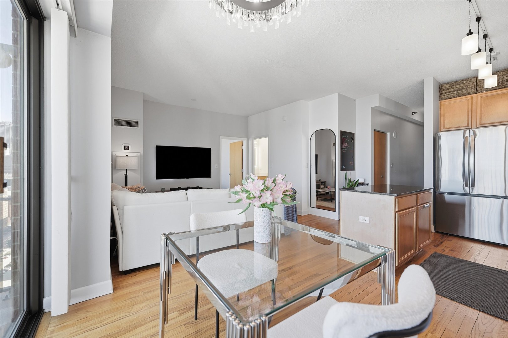 41 E 8TH Street Unit: 2905