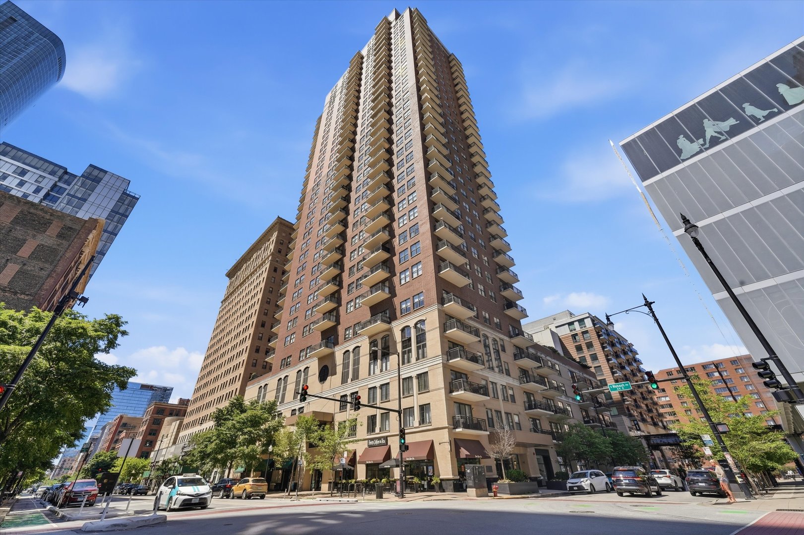 41 E 8TH Street Unit: 2905