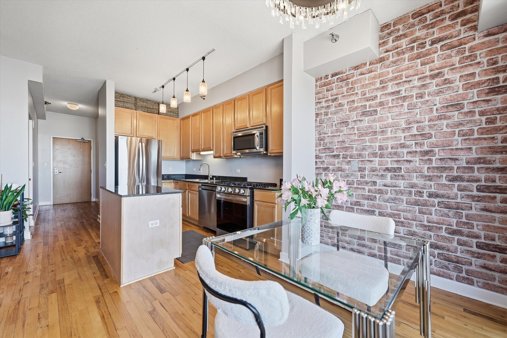 41 E 8TH Street Unit: 2905
