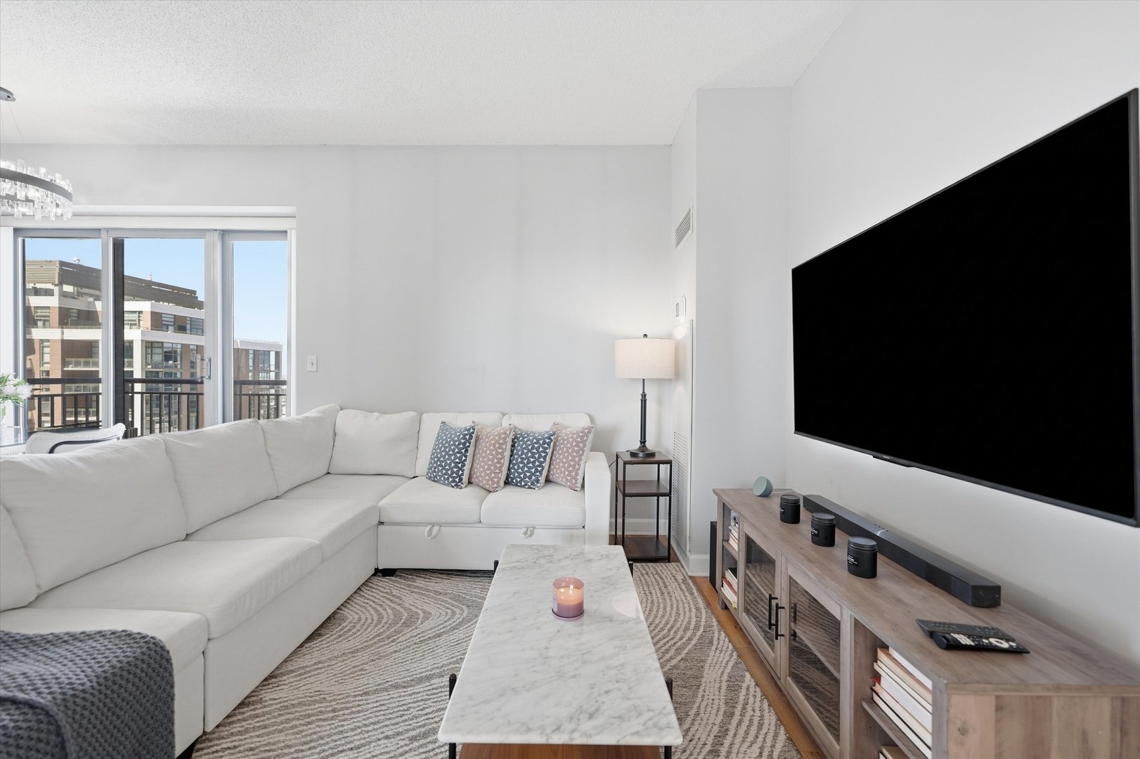 41 E 8TH Street Unit: 2905