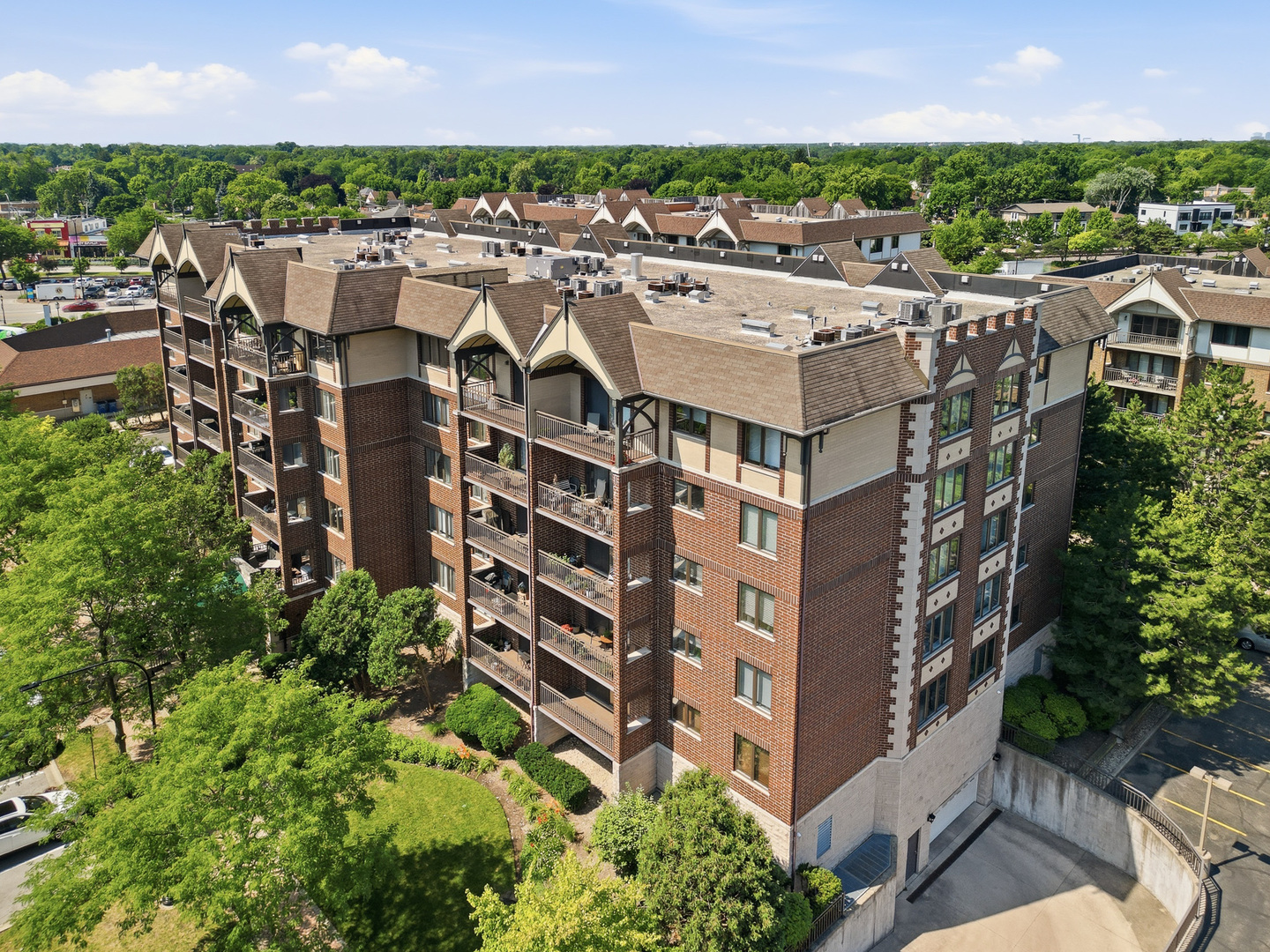 10 S Wille Street Unit: 209
