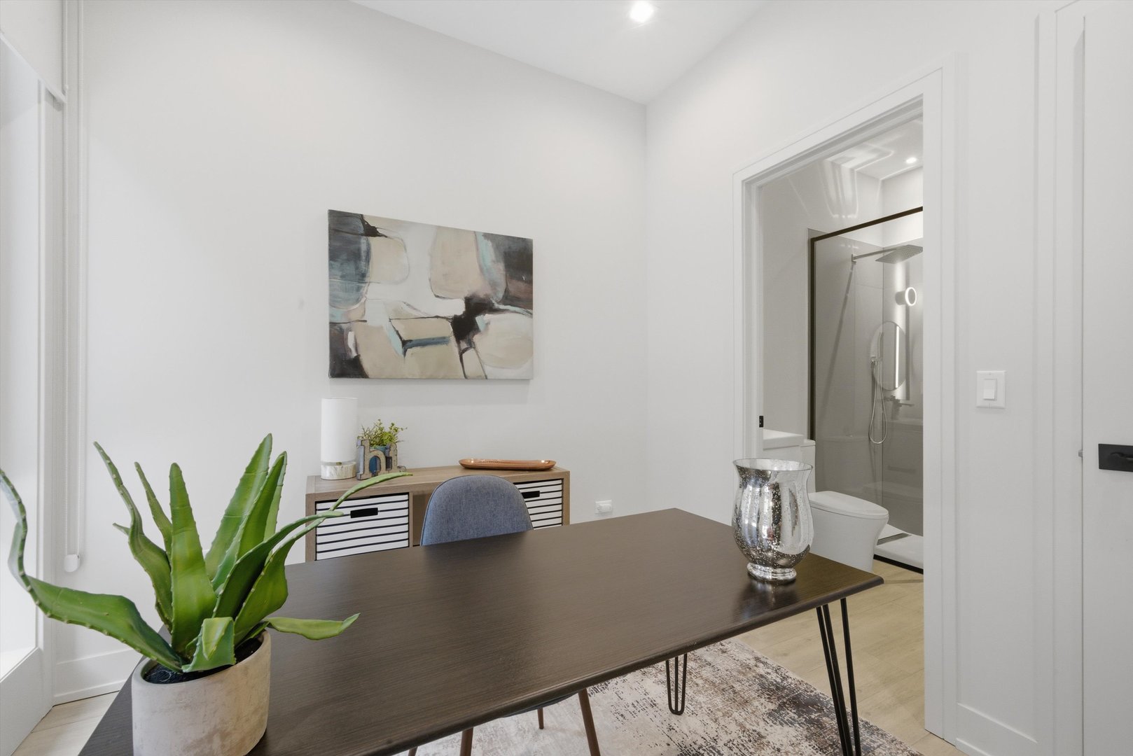4250 W Belmont Avenue Unit: 2