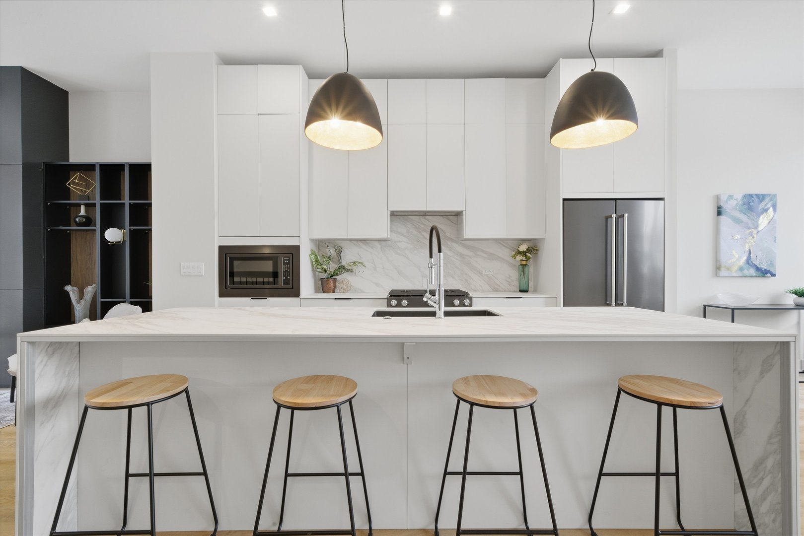 4250 W Belmont Avenue Unit: 2