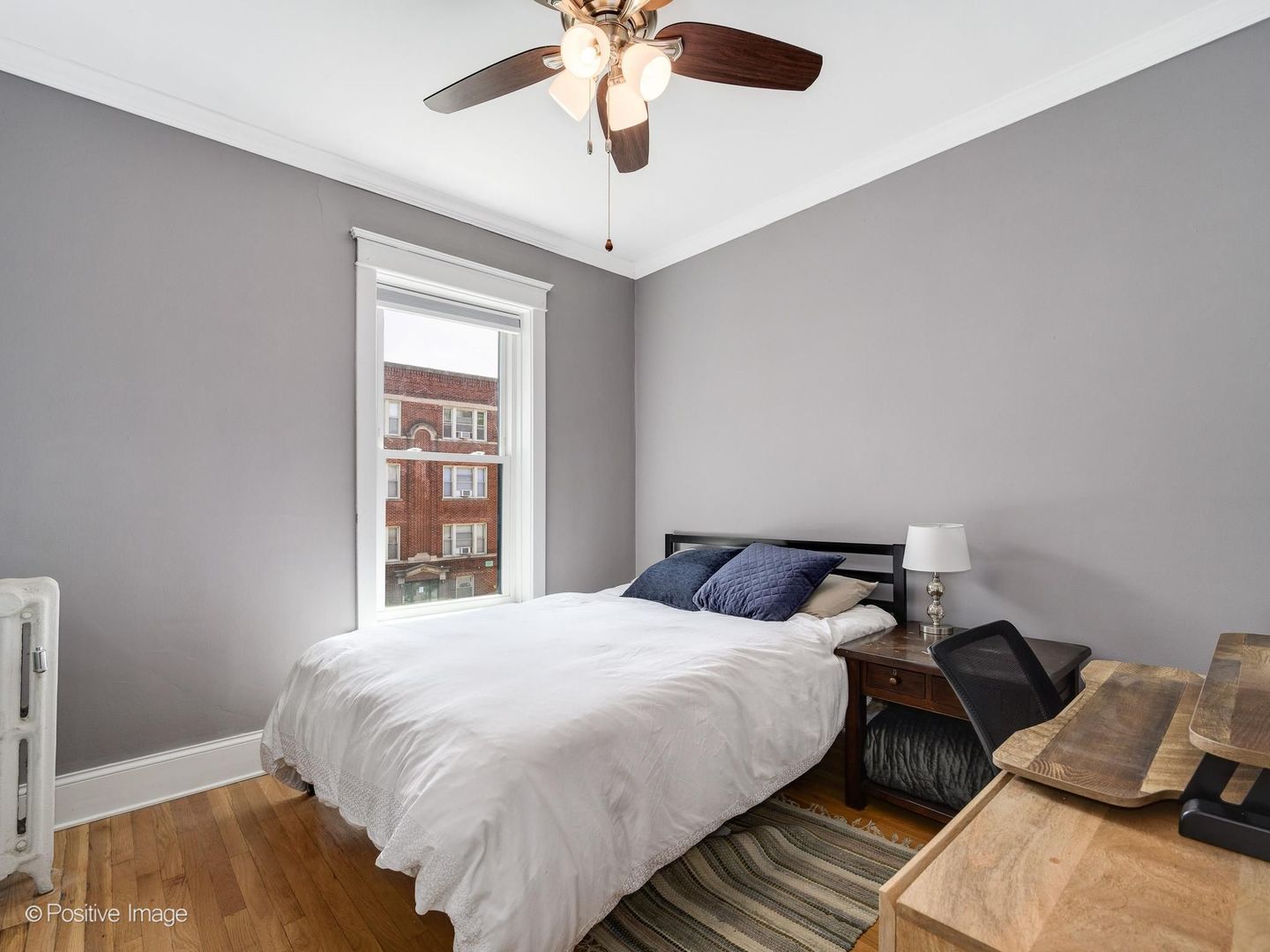 1202 W Waveland Avenue Unit: 2