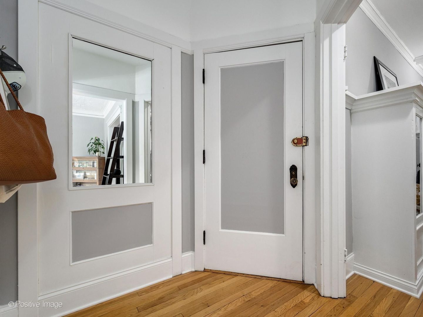 1202 W Waveland Avenue Unit: 2