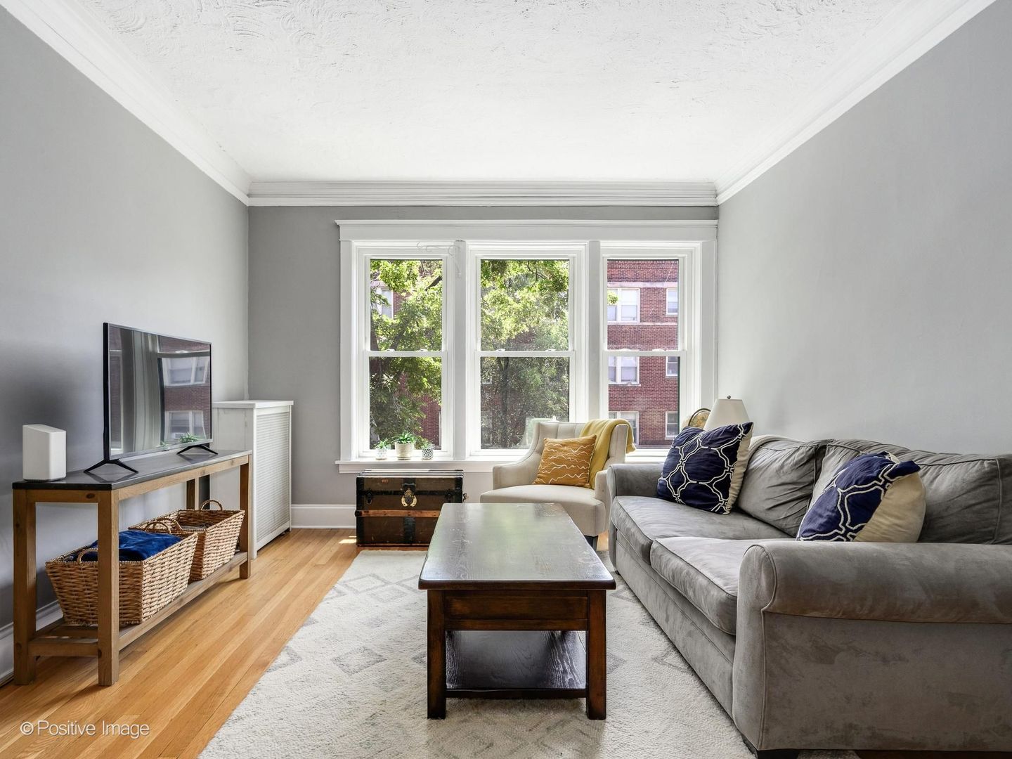 1202 W Waveland Avenue Unit: 2