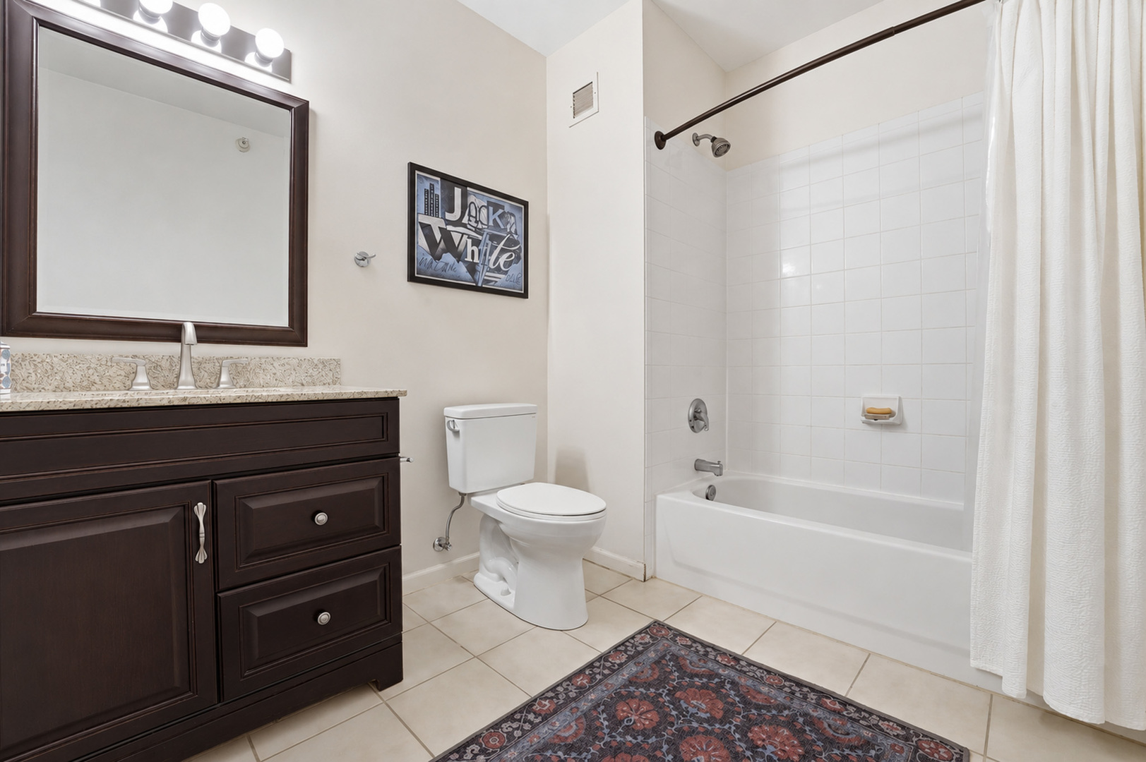 645 N Kingsbury Street Unit: 1207