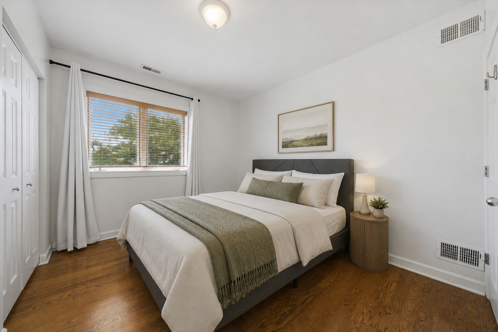 3801 N Kedzie Avenue Unit: 3S