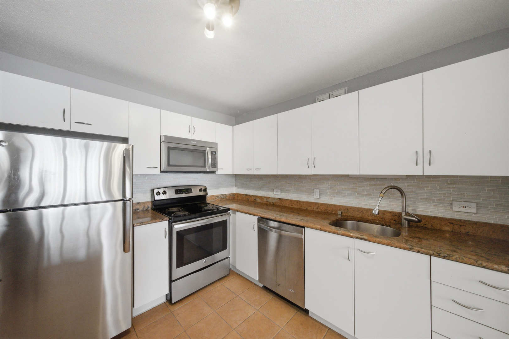 405 N Wabash Avenue Unit: 714