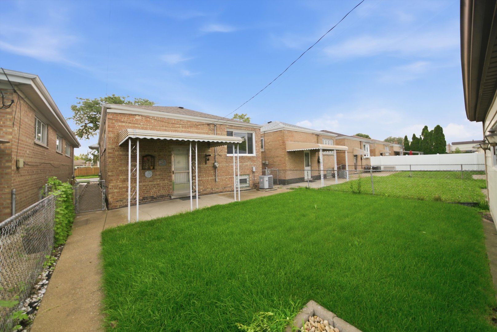 6055 W 64th Street