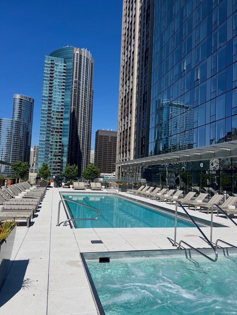 500 N Lake Shore Drive Unit: 1011