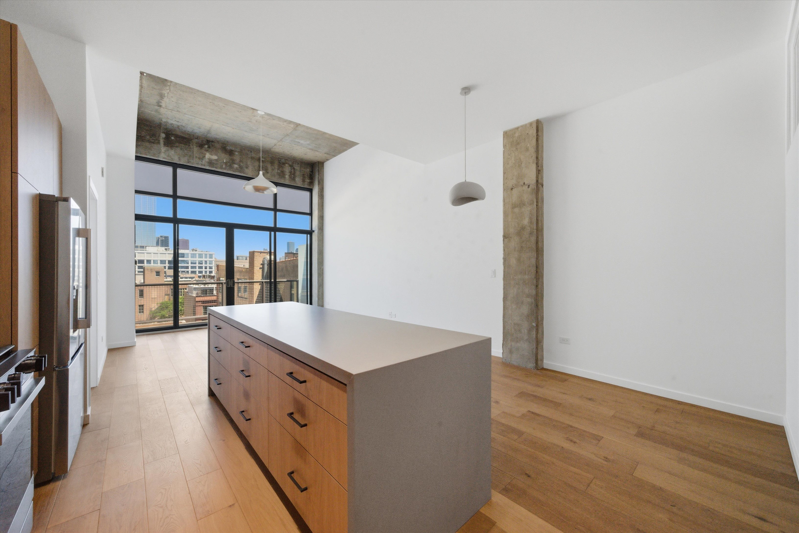 321 S Sangamon Street Unit: 908
