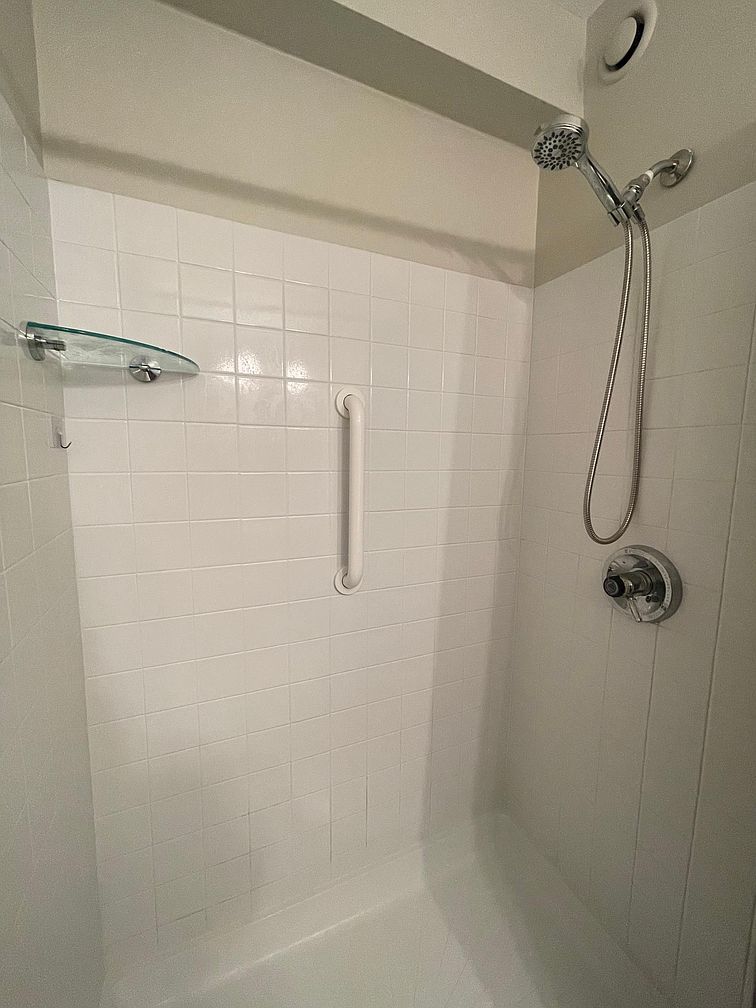 195 N Harbor Drive Unit: 5105