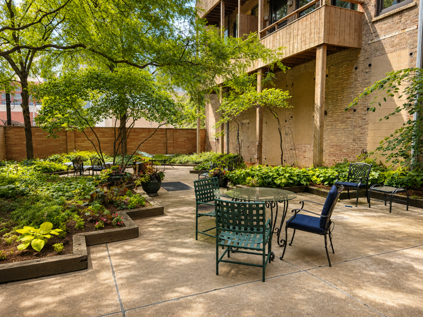 420 W Grand Avenue Unit: 2H