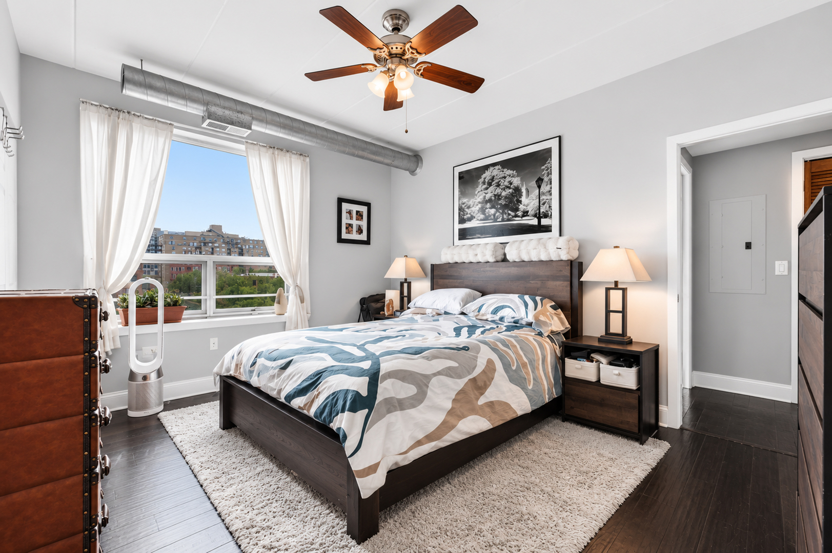 1100 W Montrose Avenue Unit: 502