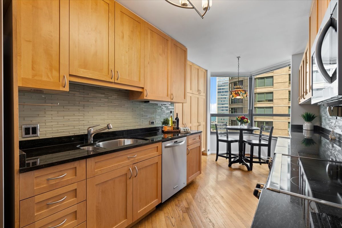 400 E Ohio Street Unit: 2003