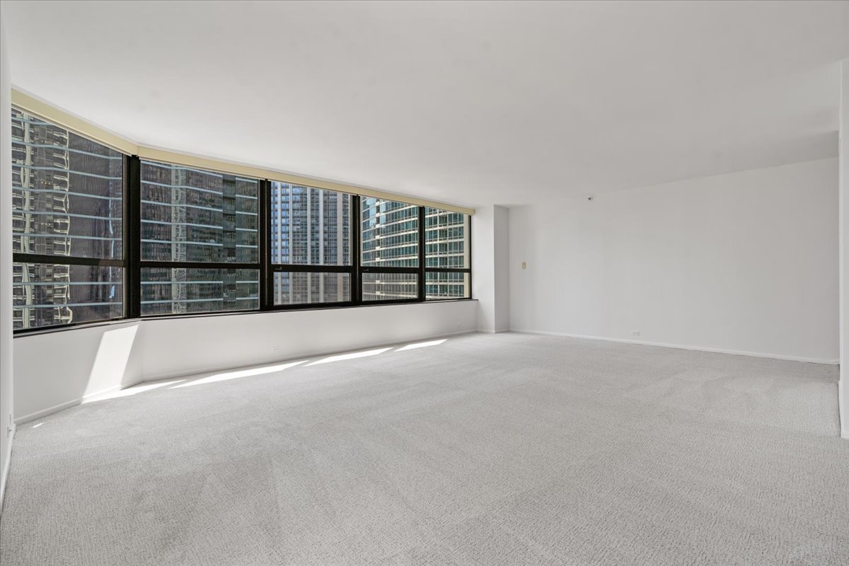 400 E Ohio Street Unit: 2003