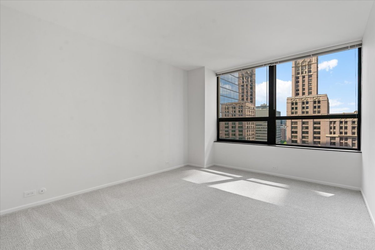400 E Ohio Street Unit: 2003