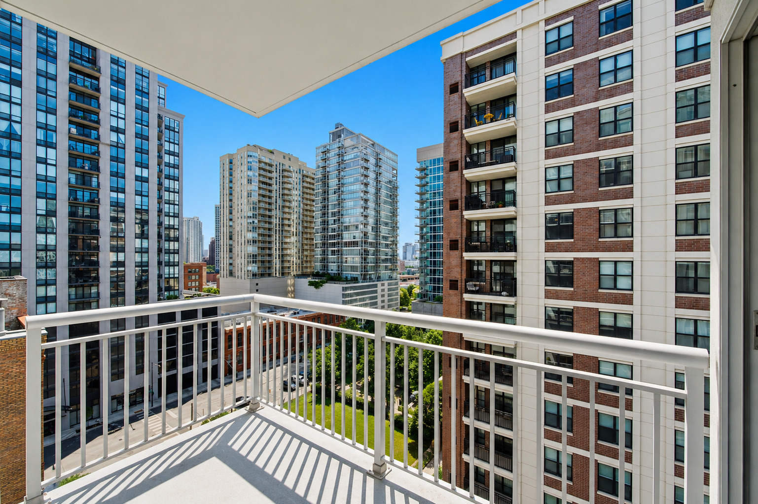 421 W Huron Street Unit: 1009