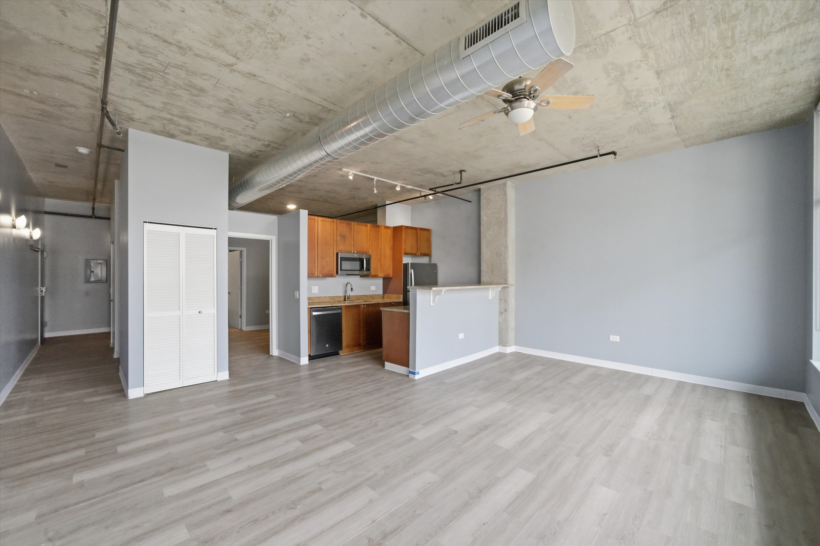 50 E 16th Street Unit: 514