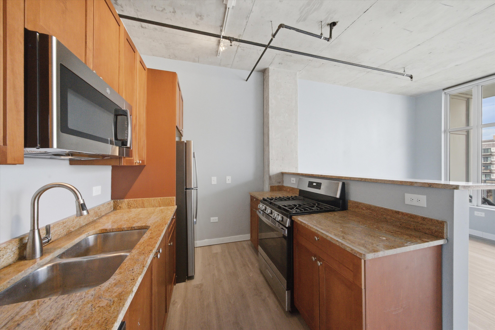 50 E 16th Street Unit: 514