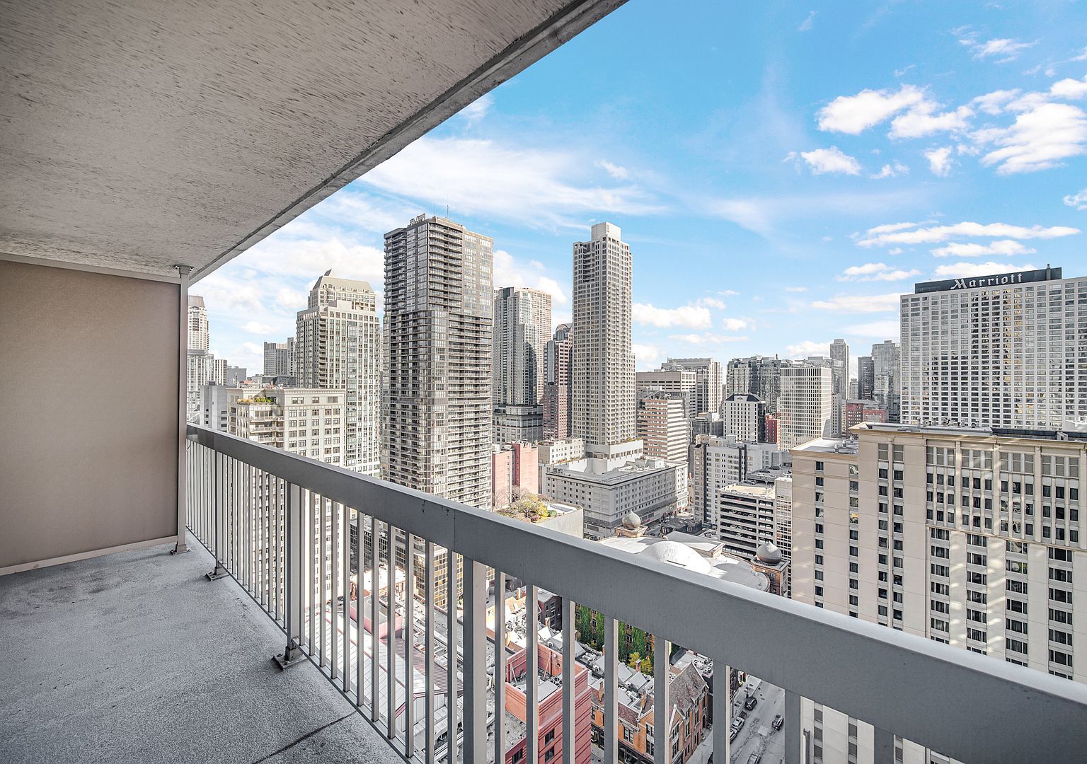 545 N Dearborn Street Unit: 3006