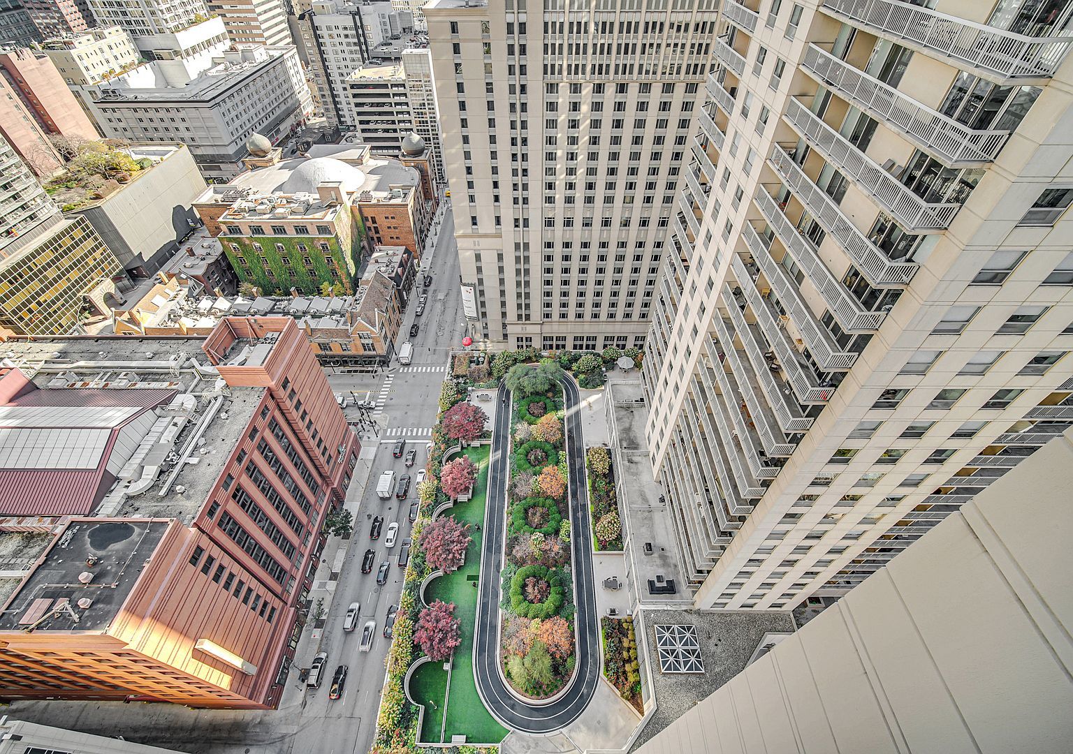 545 N Dearborn Street Unit: 3006