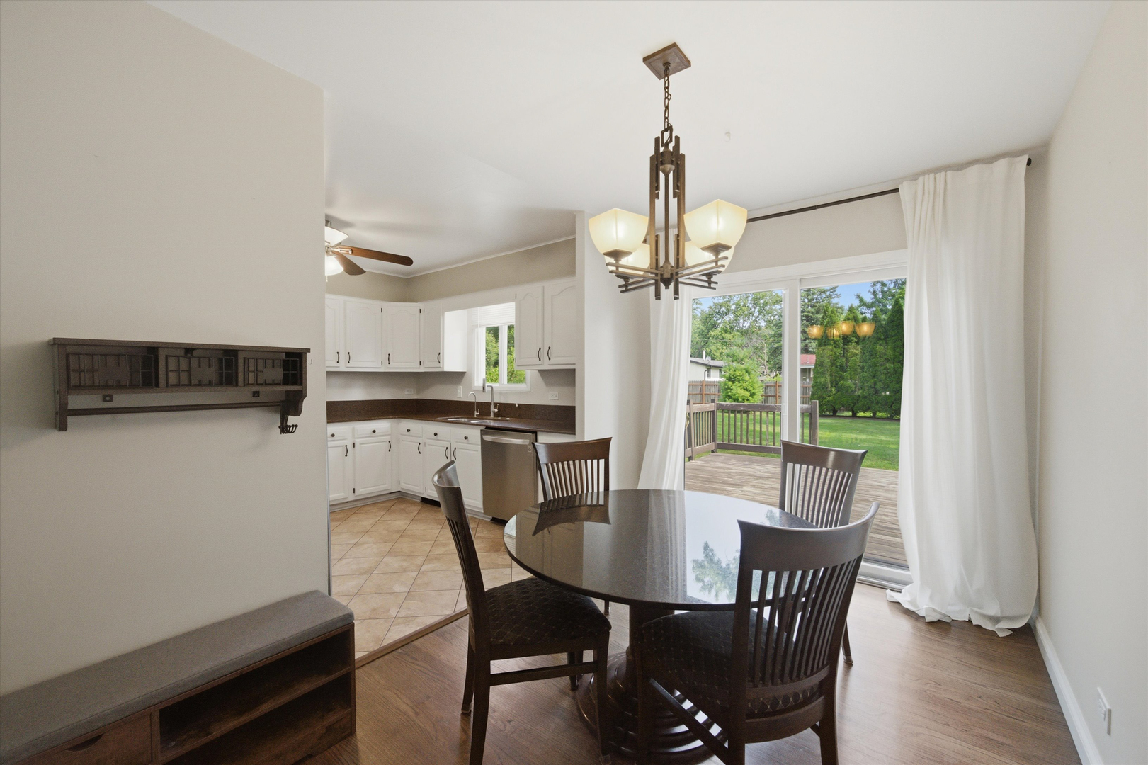 22W452 Sycamore Drive