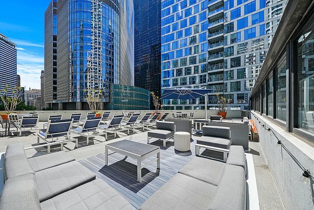 405 N Wabash Avenue Unit: 502