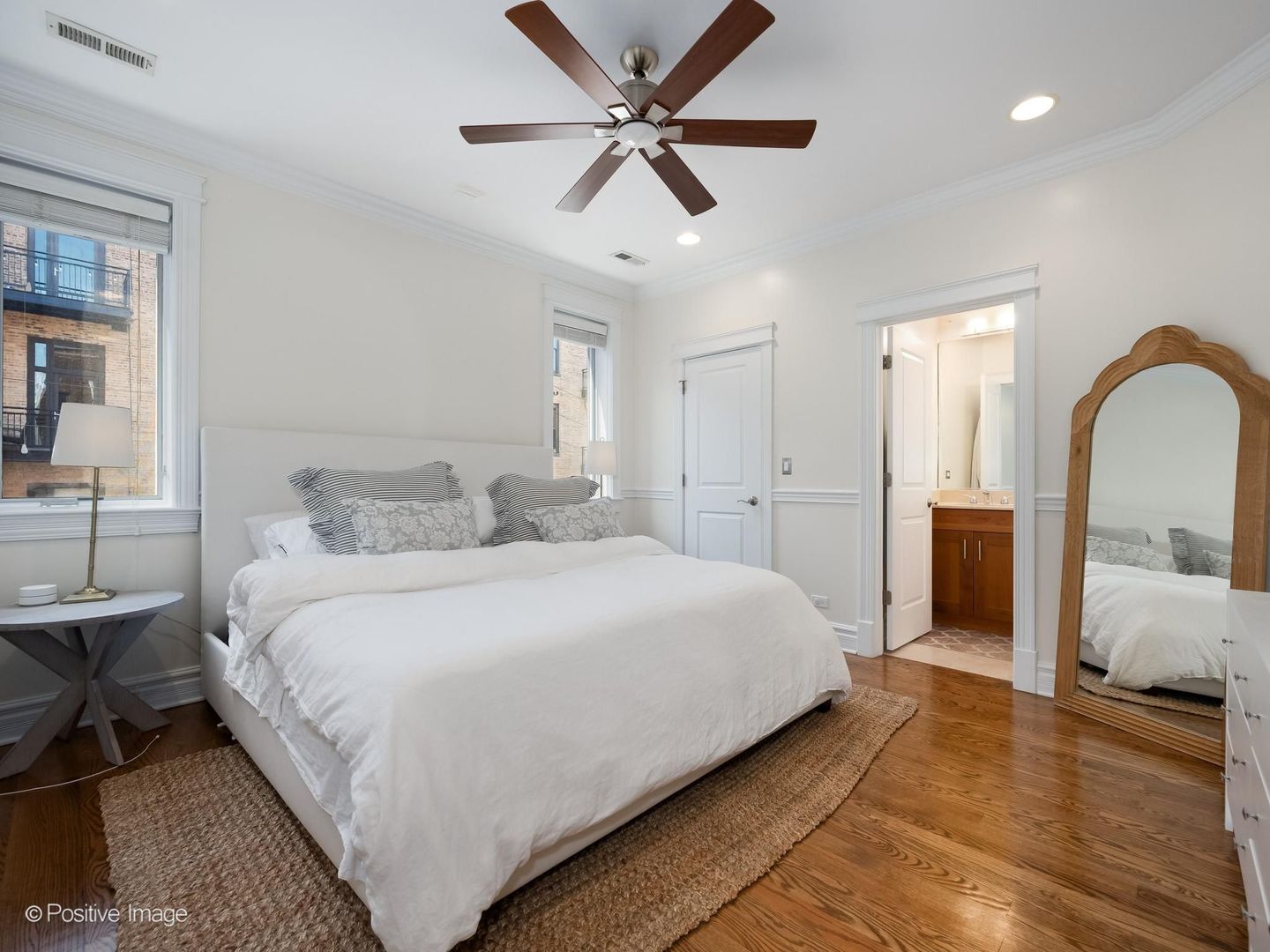 1037 W Monroe Street Unit: 3