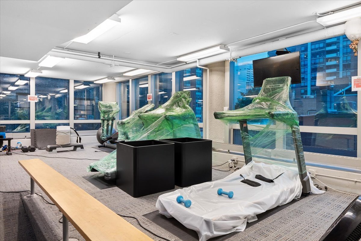 1300 N Astor Street Unit: 22B
