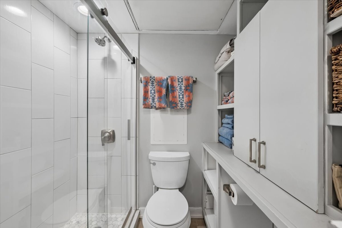 1300 N Astor Street Unit: 22B