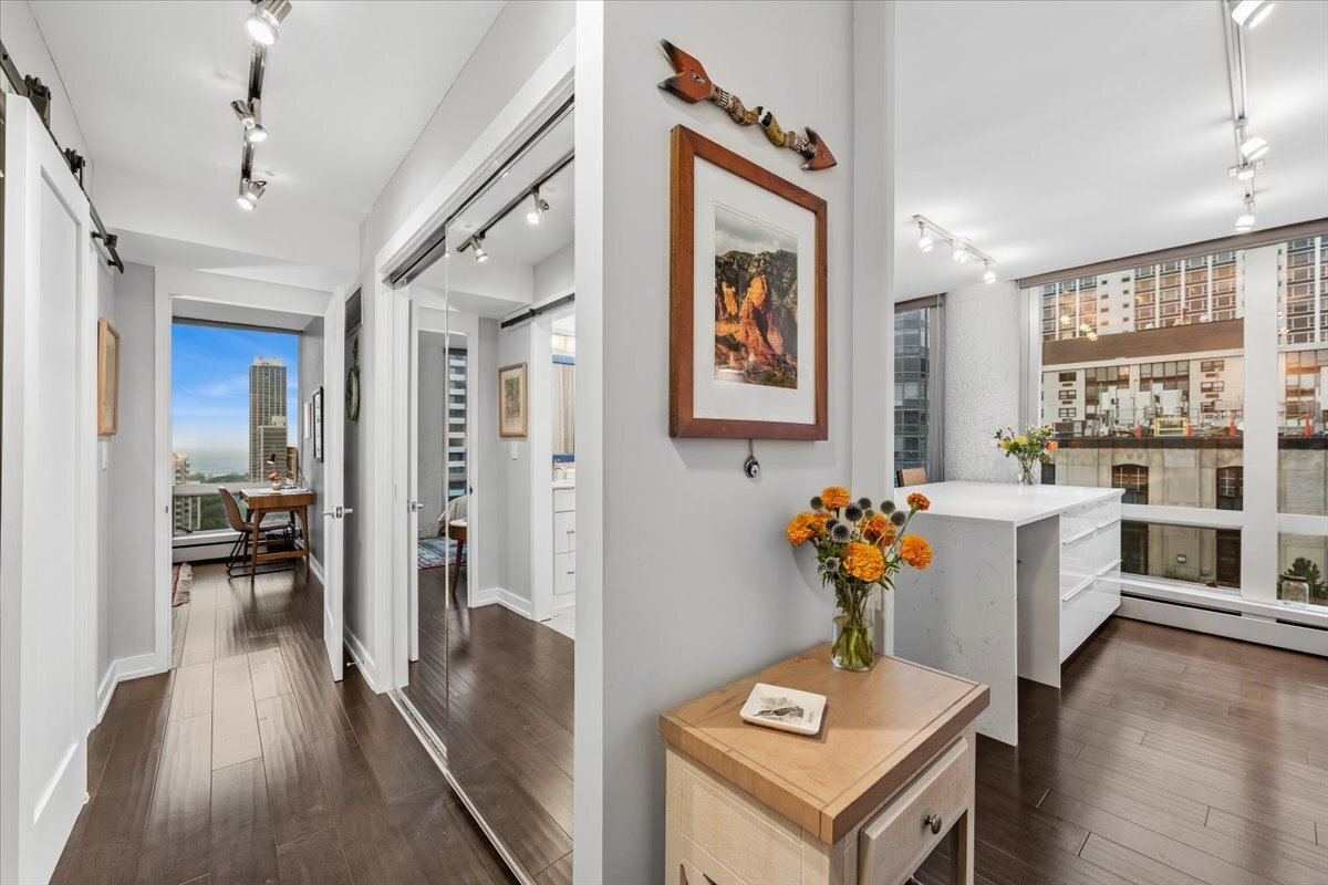 1300 N Astor Street Unit: 22B