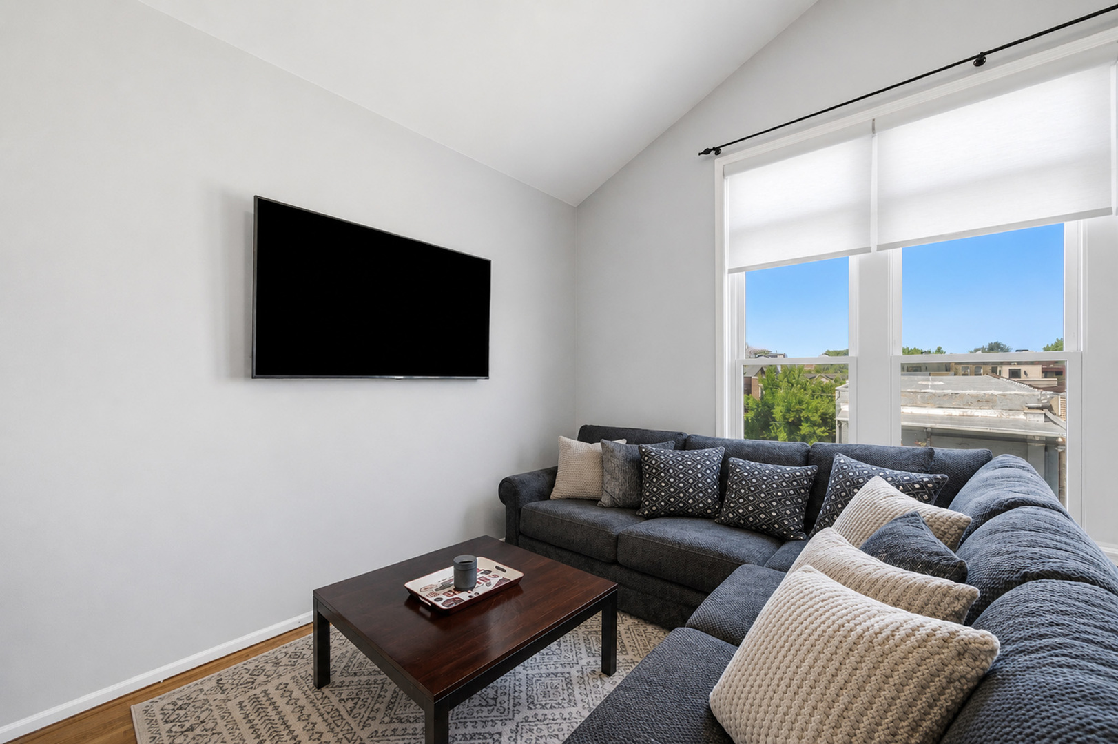 1267 N Honore Street Unit: 3