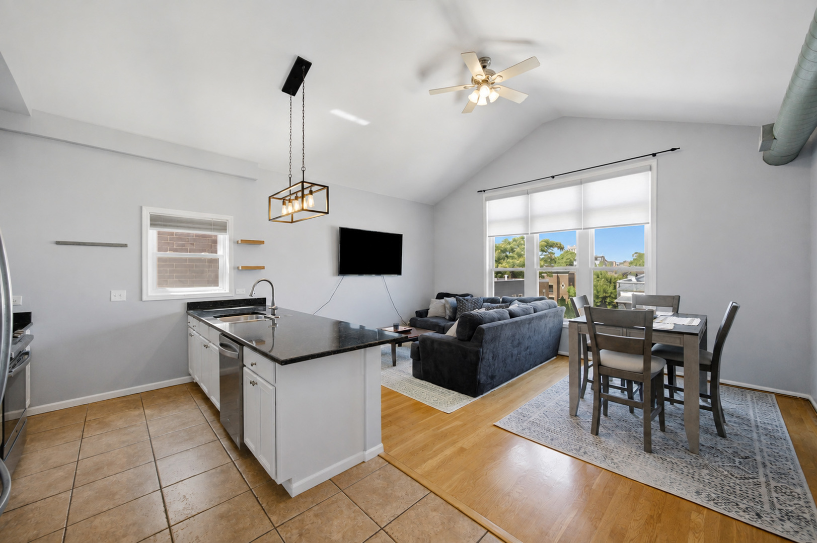 1267 N Honore Street Unit: 3