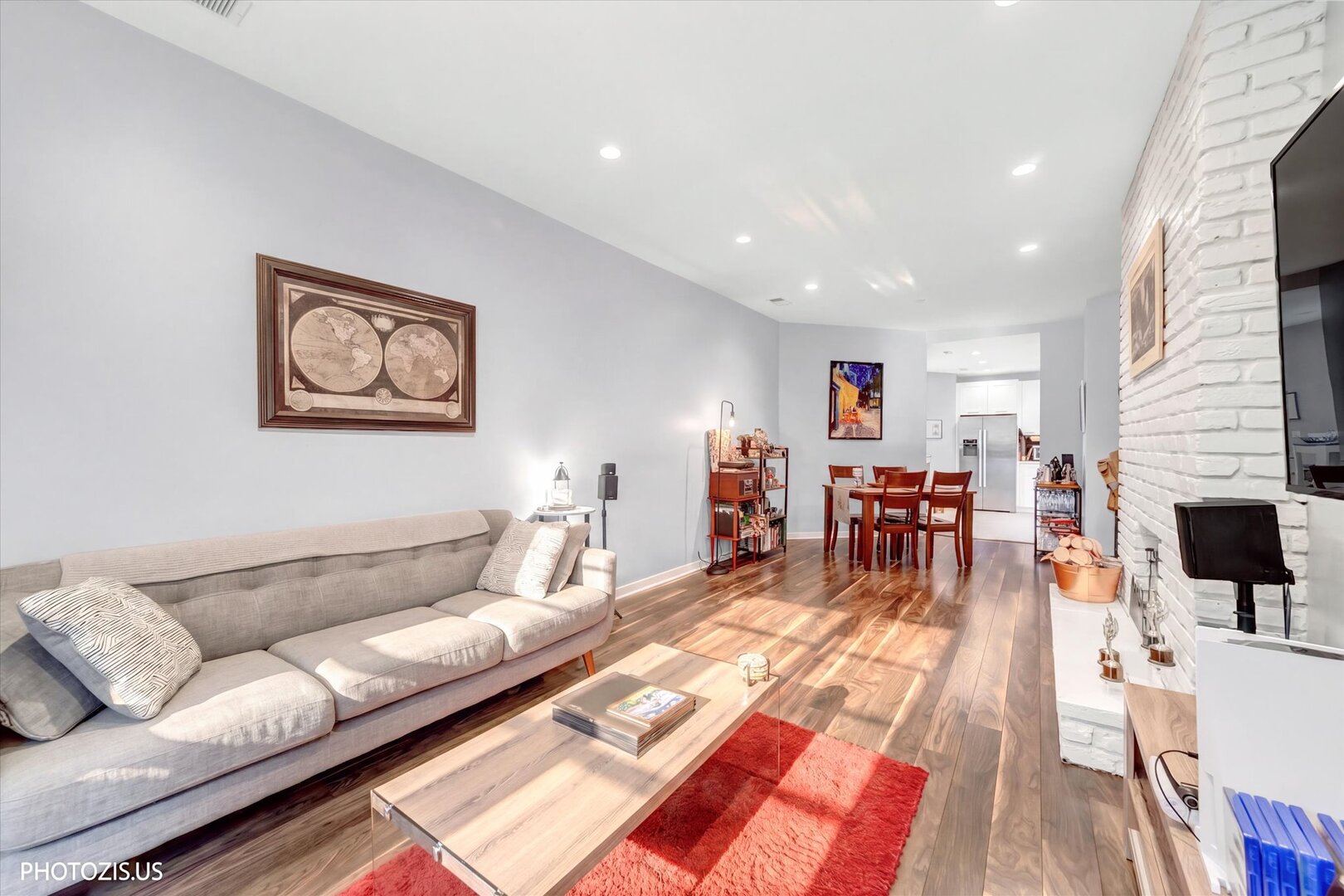 3462 N Sheffield Avenue Unit: 2S
