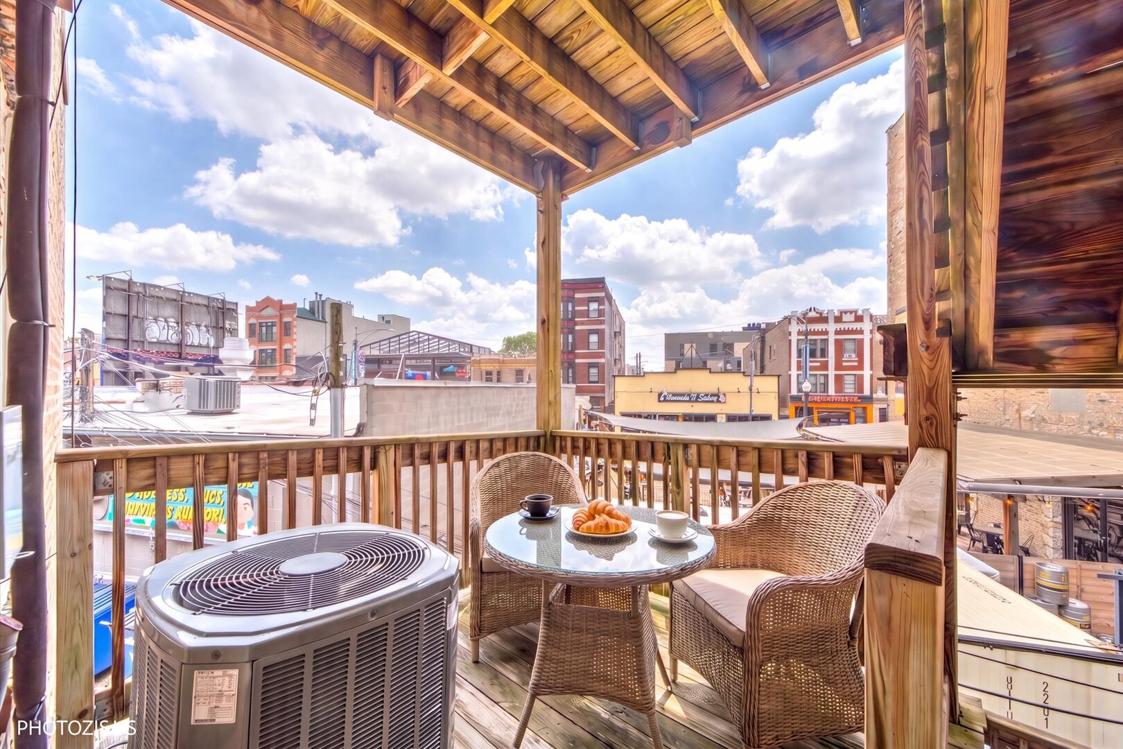 3462 N Sheffield Avenue Unit: 2S