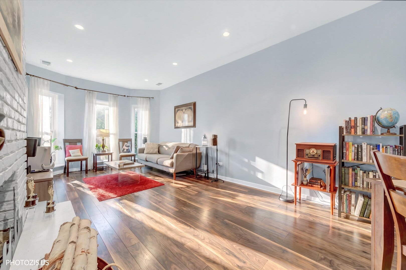 3462 N Sheffield Avenue Unit: 2S
