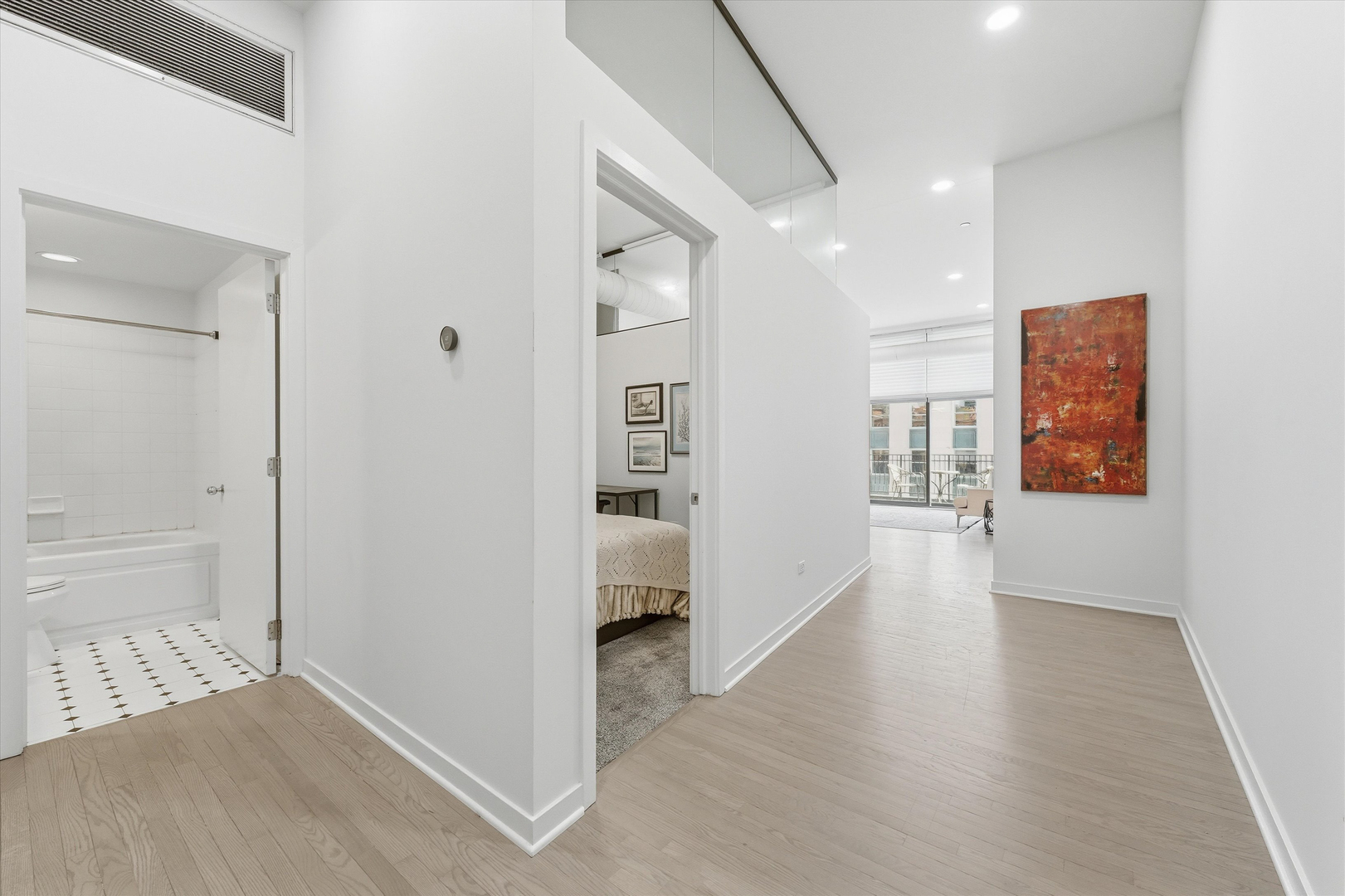 333 W Hubbard Street Unit: 1010