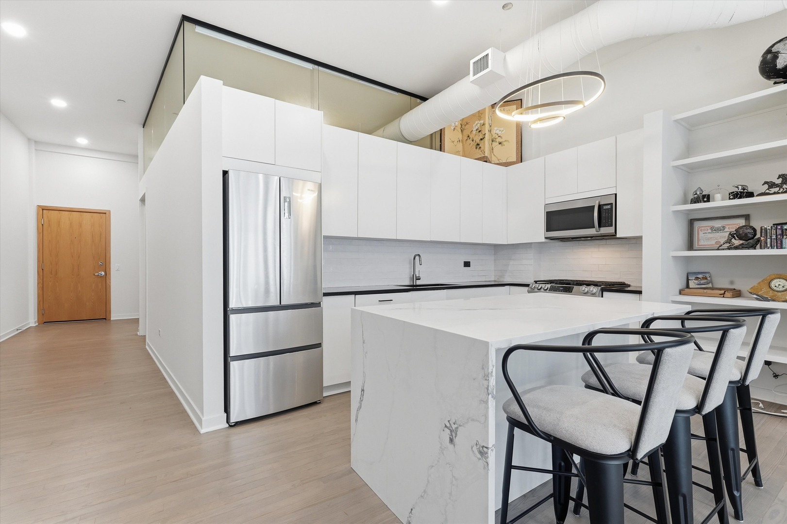 333 W Hubbard Street Unit: 1010