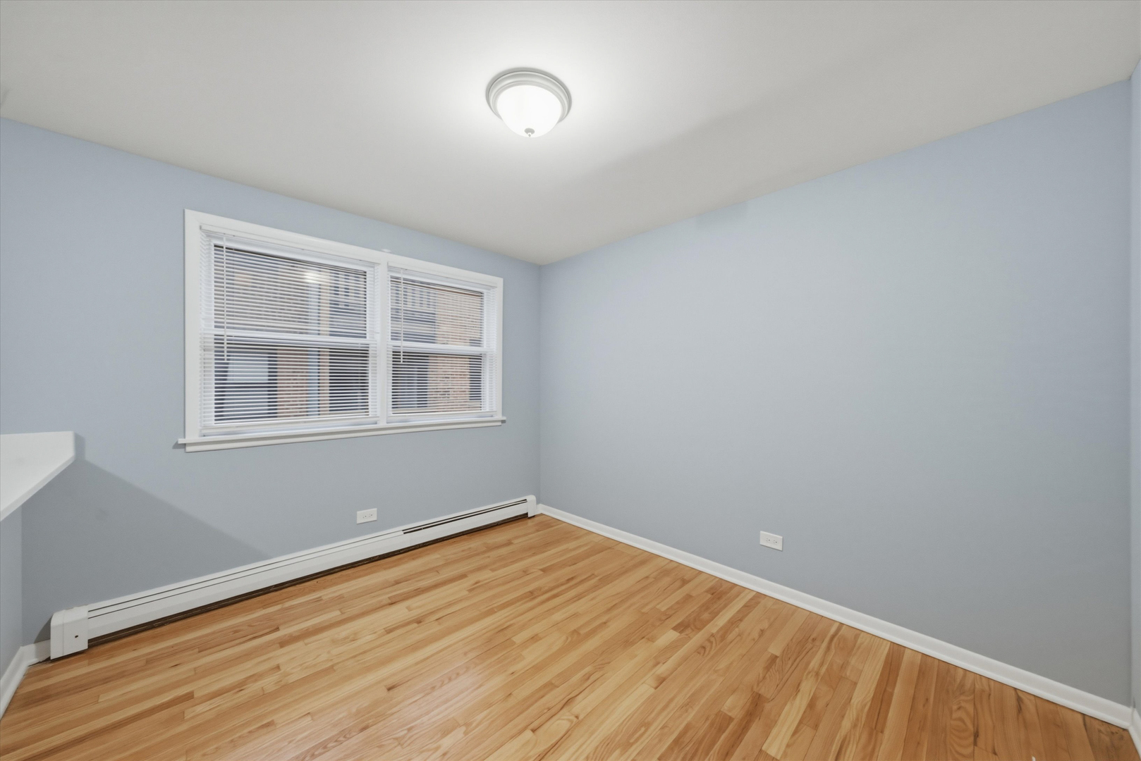 6921 N Ashland Boulevard Unit: 3A
