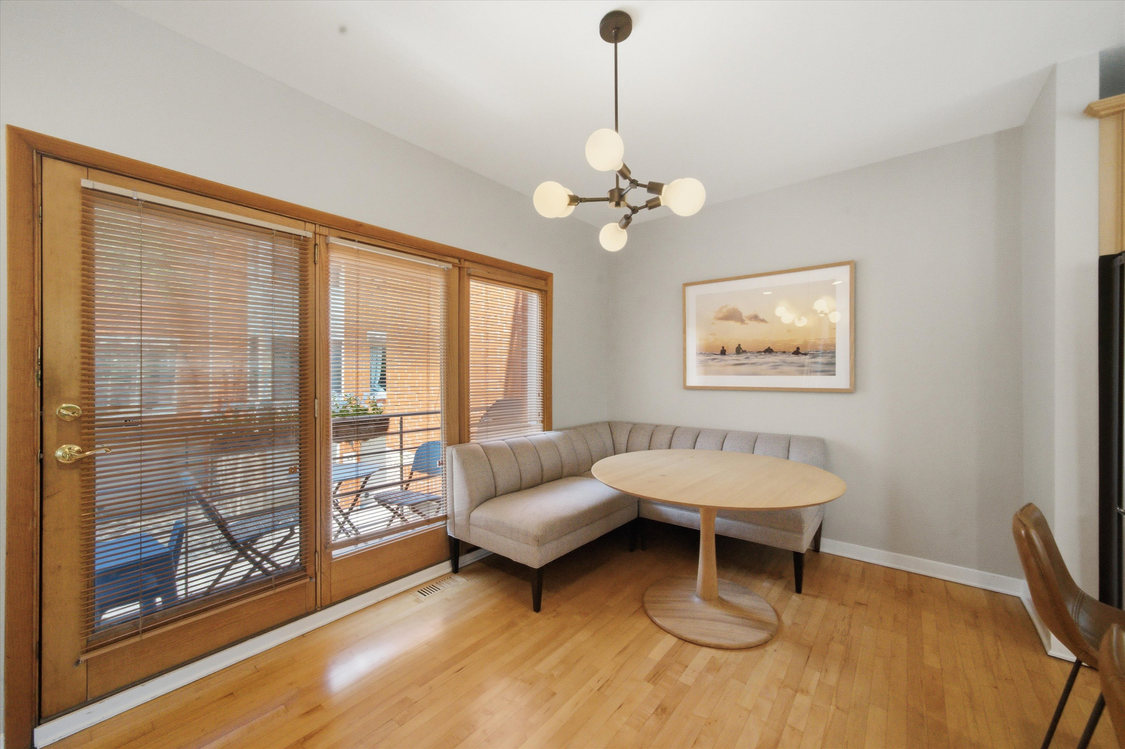 860 N Elston Avenue Unit: 2
