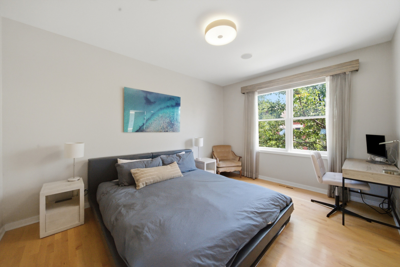860 N Elston Avenue Unit: 2