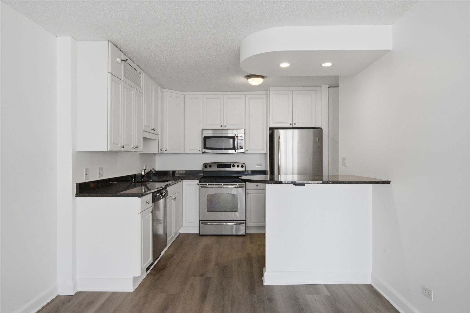 10 E Ontario Street Unit: 4207