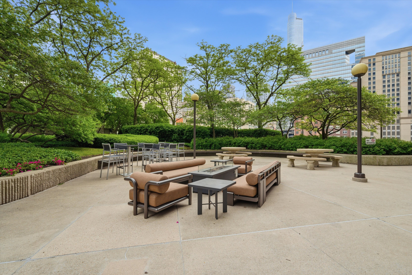 10 E Ontario Street Unit: 4207