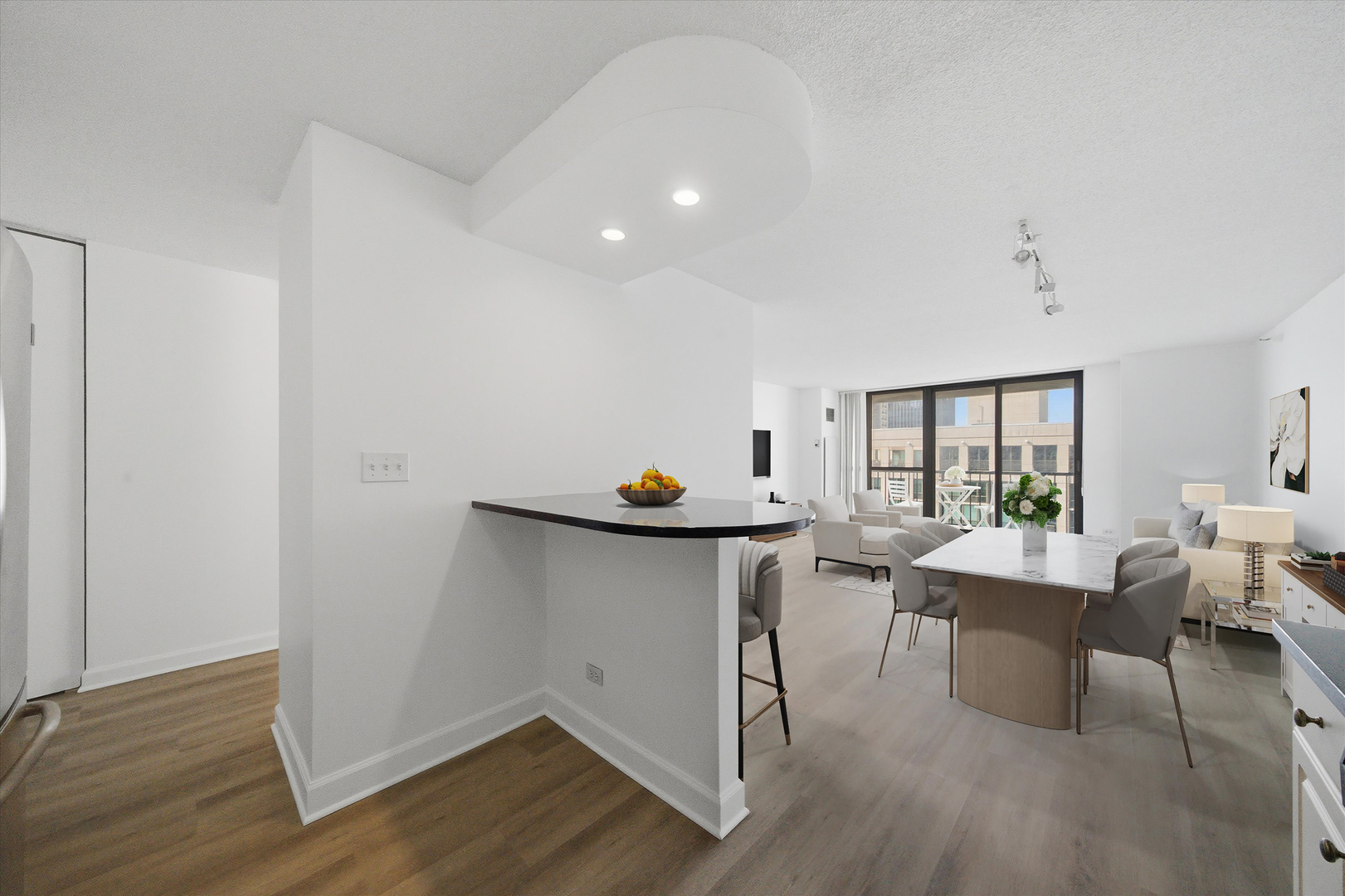 10 E Ontario Street Unit: 4207