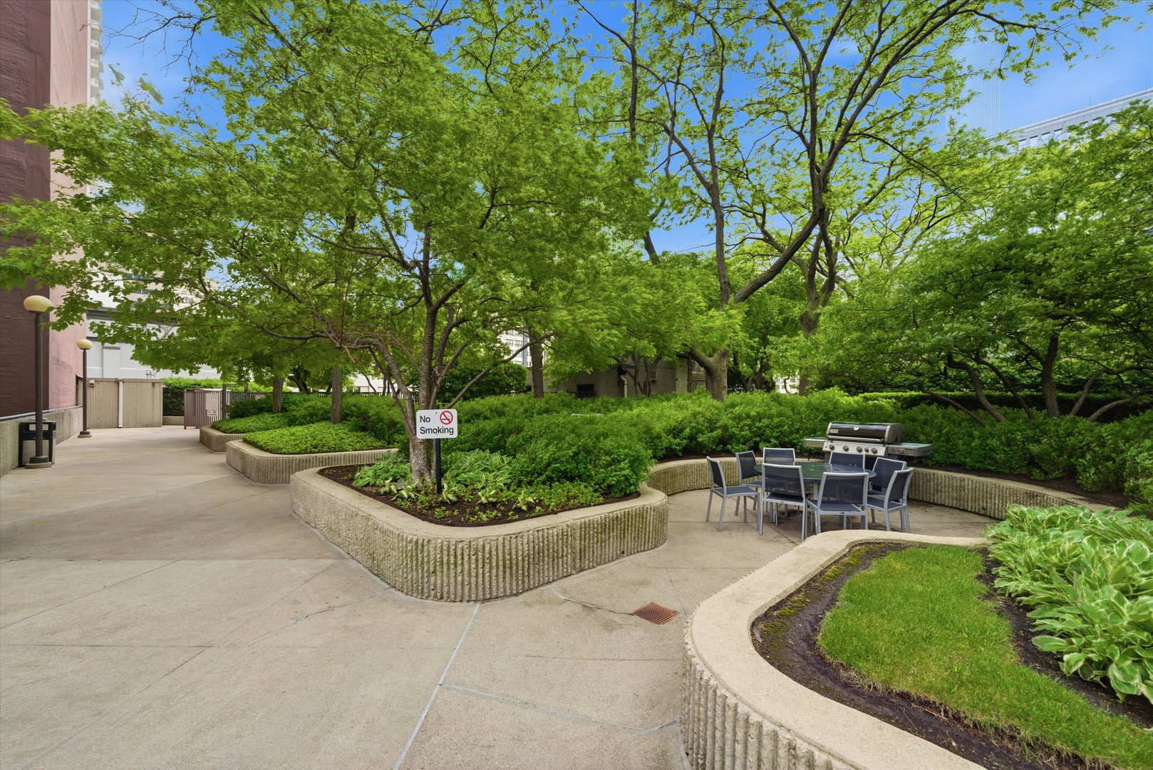 10 E Ontario Street Unit: 4207